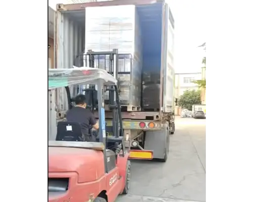 ​TLD sender 20 fods container med USB-C-kabler til Brasilien den 23-09-2026